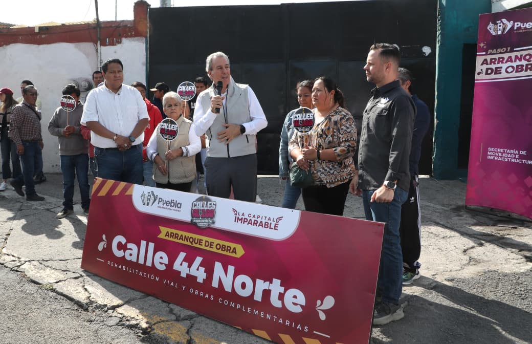 Imagen principal del artículo Encabeza Pepe Chedraui trabajos de rehabilitación vial en la colonia San Luis Gonzaga