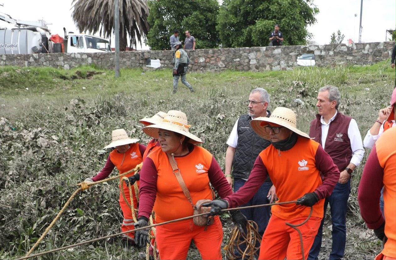 Imagen principal del artículo Fortalece Pepe Chedraui acciones preventivas con limpieza y desazolve en barrancas y vasos reguladores