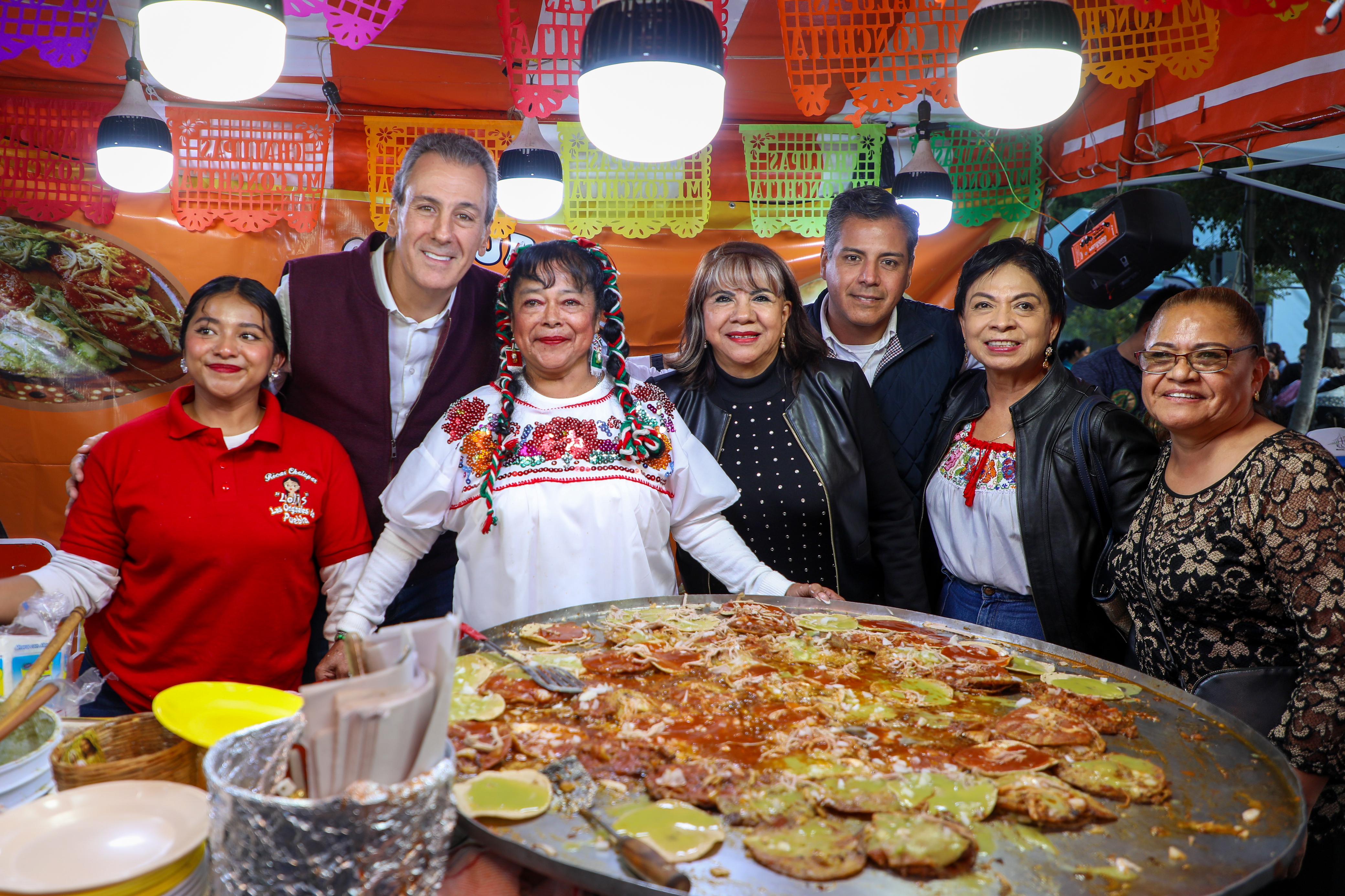 Acude Pepe Chedraui a la inauguración del Festival de la Chalupa en El Carmen