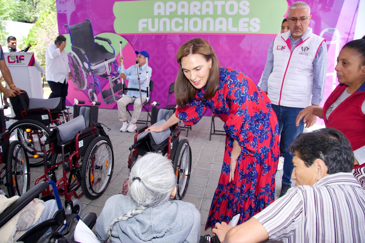 Imagen principal del artículo Entrega MariElise Budib aparatos funcionales a personas con discapacidad