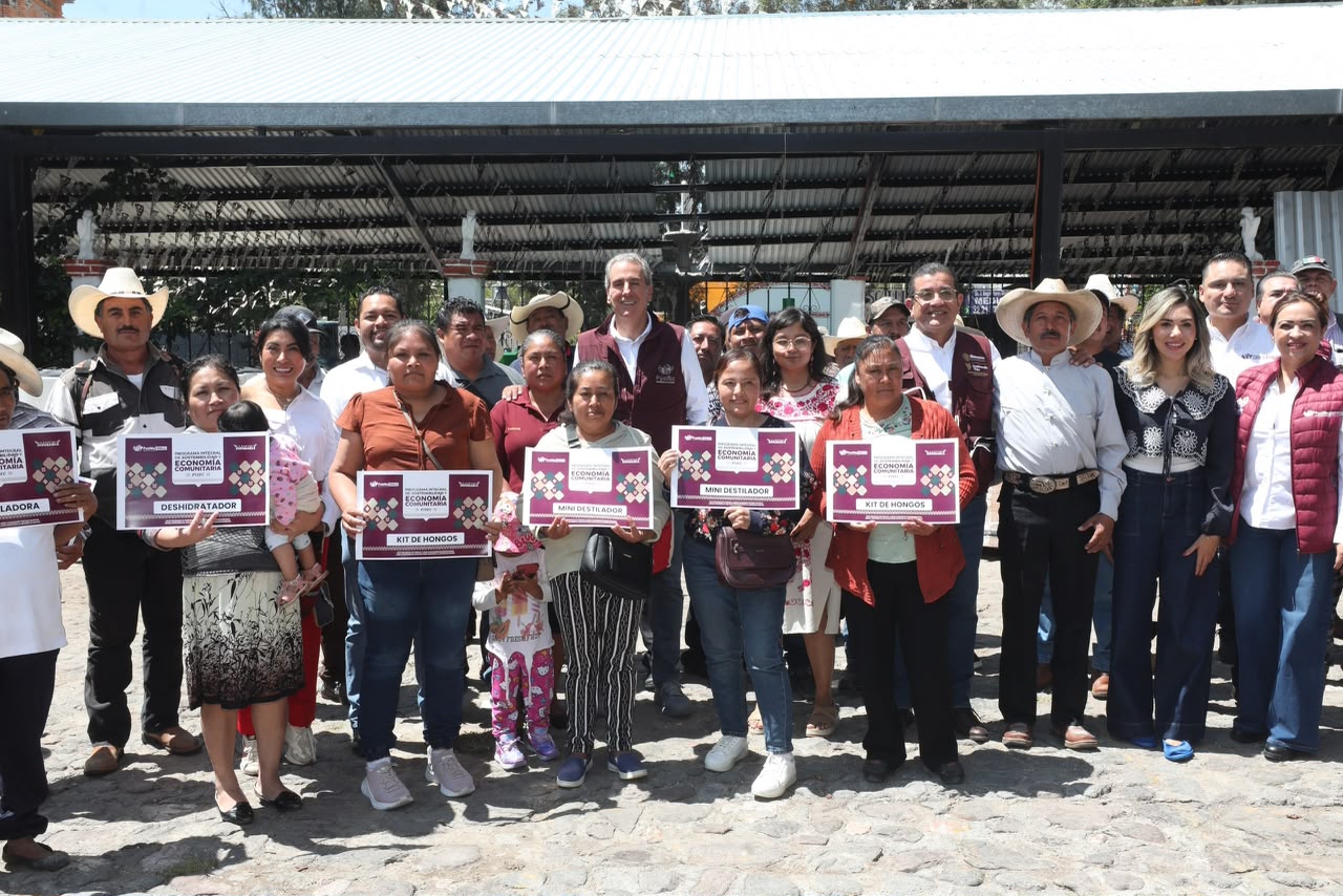 Imagen principal del artículo Pepe Chedraui impulsa el progreso comunitario en favor de productores mezcaleros y agrícolas