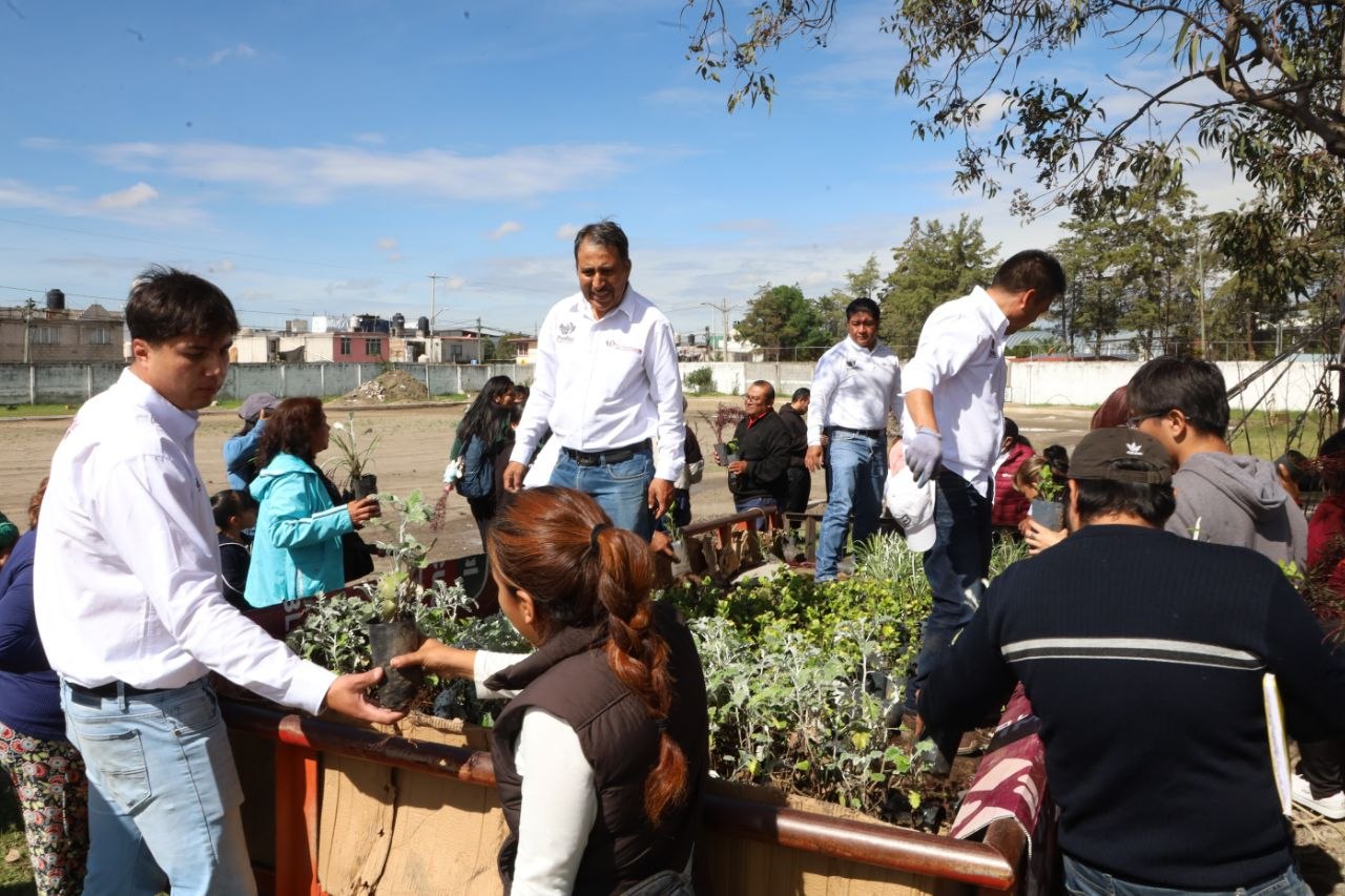 Imagen principal del artículo Gobierno de Pepe Chedraui impulsa educación ambiental con 120 huertos escolares y nuevos santuarios de polinizadores