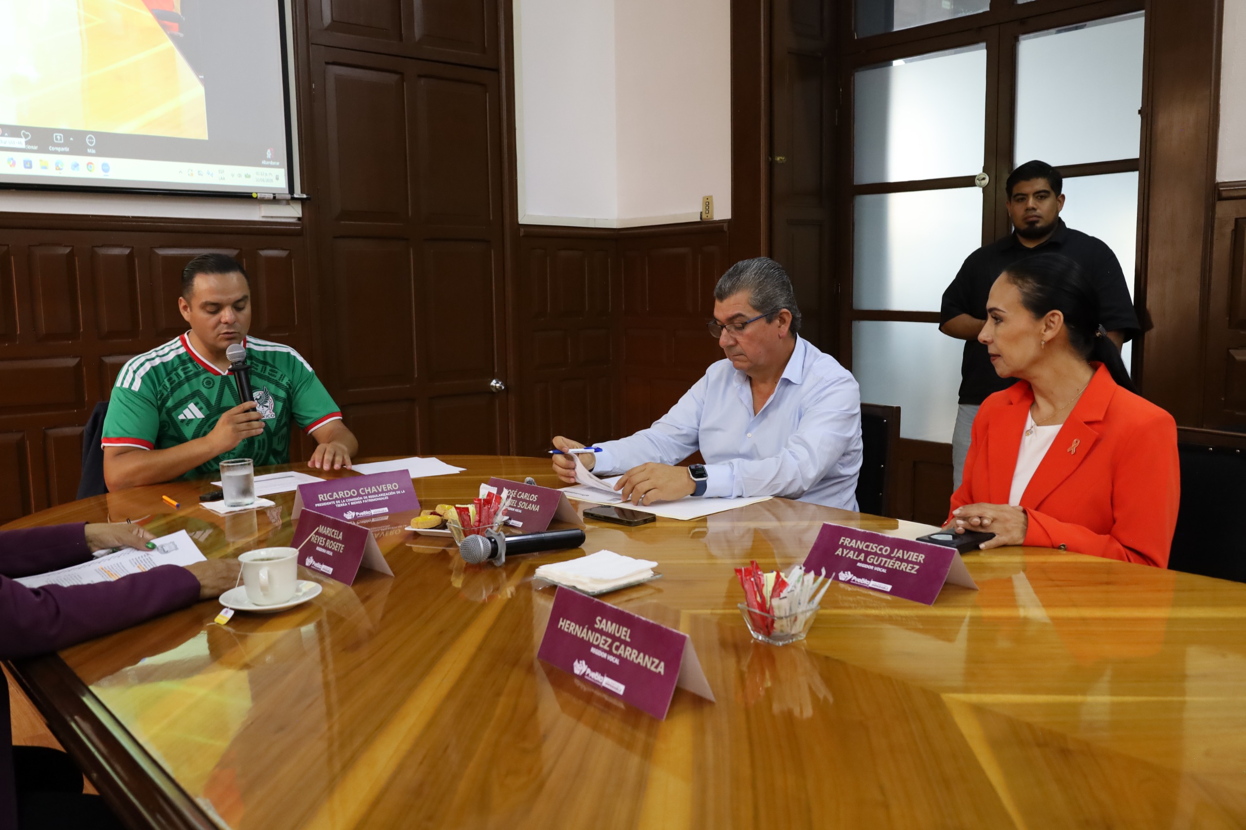 Imagen principal del artículo Aprueba Comisión de Regularización dictamen para dar certeza jurídica a familias