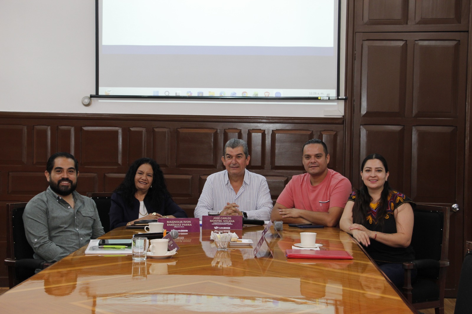 Imagen principal del artículo Aprueba Comisión iniciar proceso para convocatoria al Premio al "Mérito Empresarial”